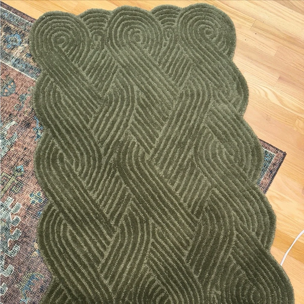 Tahari home scallop